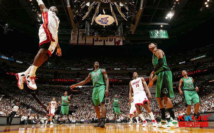 體育木地板怎么打磨上漆